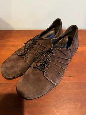 EUC Wolky Brown Suede Lace Up Shoes Small Heel Size 43, US 12 Made In Mexico